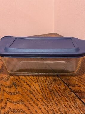 Pyrex Glass Food Storage Container with Dark Blue Lid